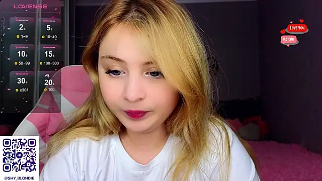 Snapshot of shy_blondiee chatting on 02/03/25, 10:21 shy blondiee online show from 02/03/25, 10:21