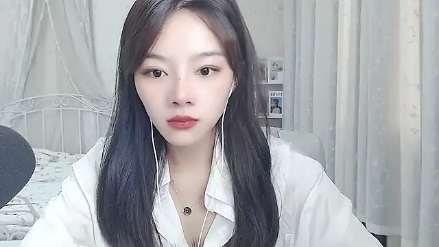 Snapshot of Jenny-Z chatting on 06/09/26, 02:12 Jenny-Z online show from 06/09/26, 02:12