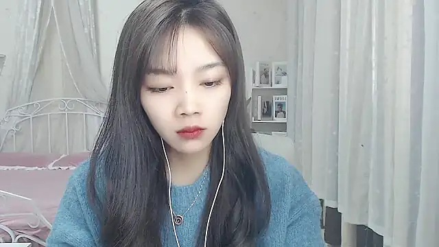 Jenny-Z online show from 02/09/26, 01:58