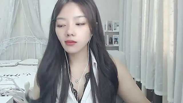 Jenny-Z online show from 04/06/26, 01:45