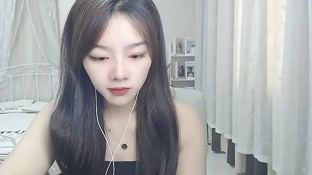 Jenny-Z online show from 05/11/26, 01:40