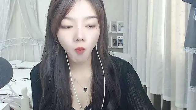 Jenny-Z online show from 05/13/26, 01:45