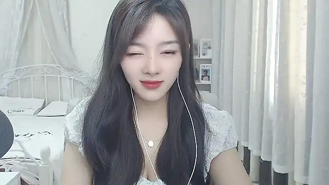 Jenny-Z online show from 04/28/26, 02:27