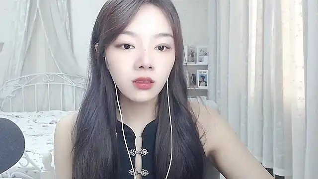 Snapshot of Jenny-Z chatting on 06/21/26, 01:44 Jenny-Z online show from 06/21/26, 01:44