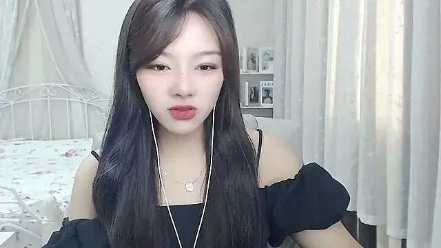 Snapshot of Jenny-Z chatting on 06/01/26, 01:17 Jenny-Z online show from 06/01/26, 01:17