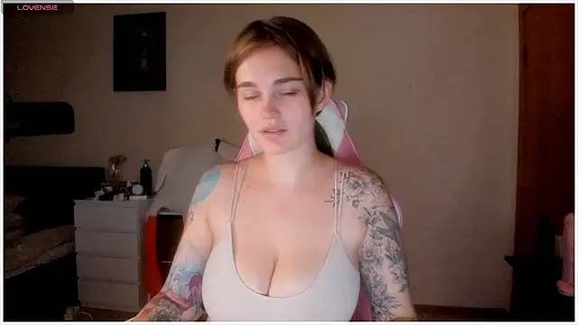 AnnaRoading online show from 12/10/24, 06:38