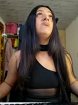 Snapshot of mari_mar69 chatting on 07/25/26, 01:06 mari mar69 online show from 07/25/26, 01:06