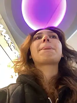 QuitieLia online show from 01/09/26, 08:21