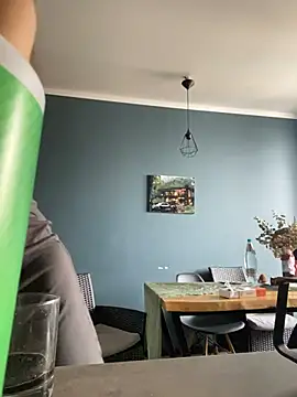 QuitieLia online show from 02/24/26, 07:20