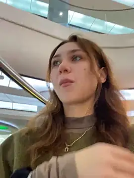 QuitieLia online show from 10/30/25, 08:23