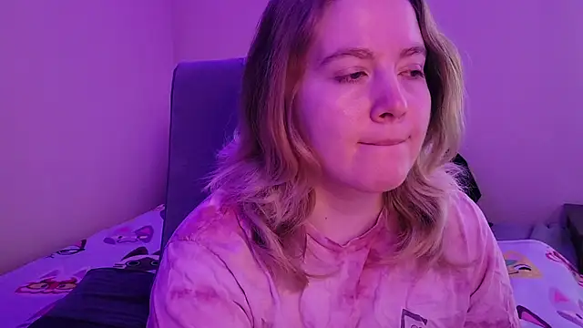 InternetFairy XO online show from 10/31/25, 06:21