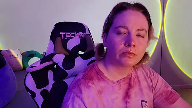 InternetFairy XO online show from 12/21/24, 02:15