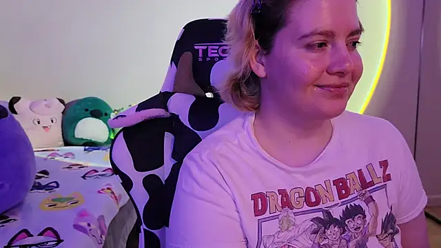 InternetFairy XO online show from 12/24/24, 11:17