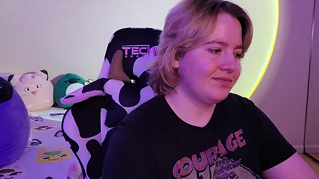 InternetFairy XO online show from 12/29/24, 04:38