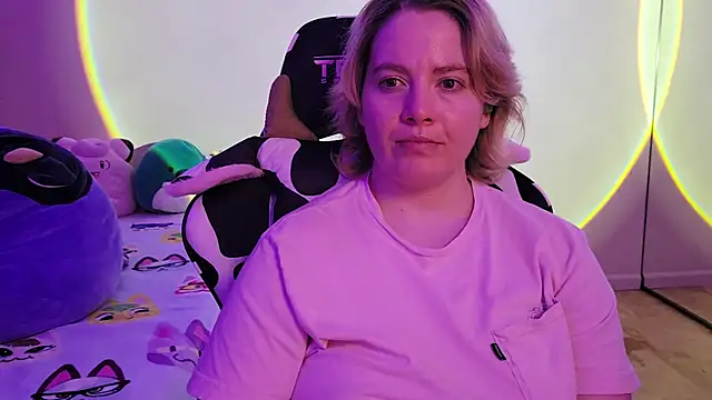 InternetFairy XO online show from 01/31/25, 09:27