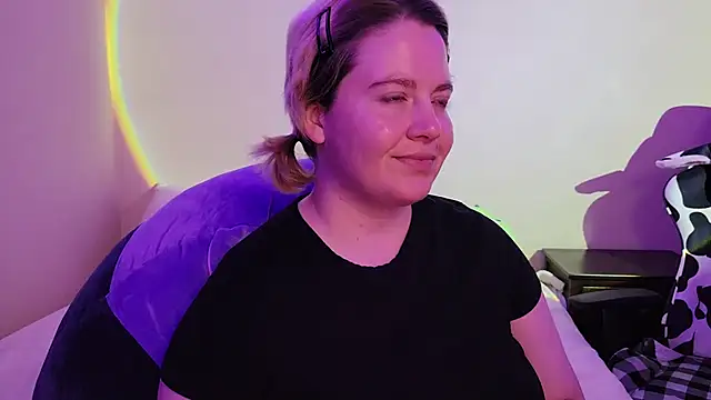 InternetFairy XO online show from 12/16/24, 04:05