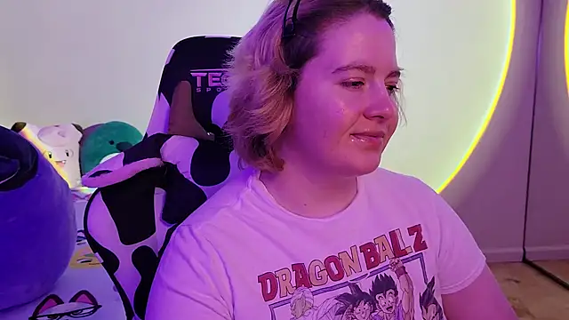 InternetFairy XO online show from 12/24/24, 04:33