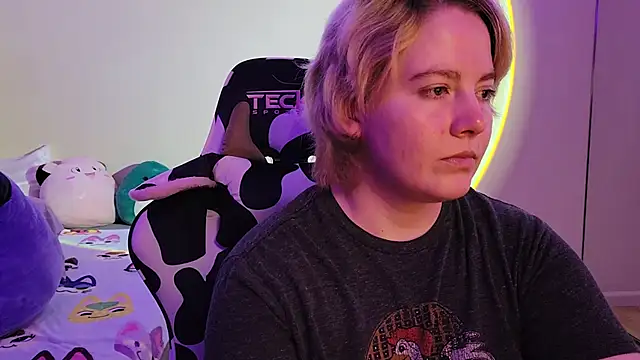 InternetFairy XO online show from 12/22/24, 02:16