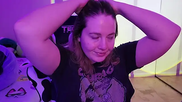 InternetFairy XO online show from 10/13/25, 02:24