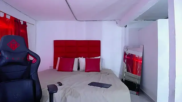 LyonGallego  online show from 03/29/26, 03:57