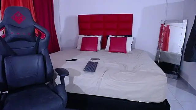 LyonGallego  online show from 02/05/26, 10:11