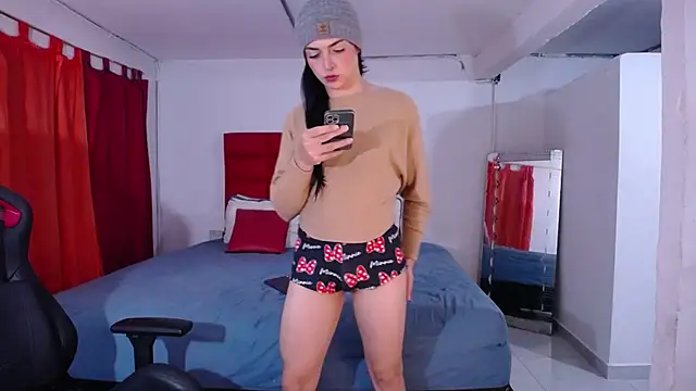 LyonGallego  online show from 02/24/26, 11:00