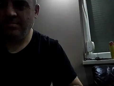 Snapshot of LSD669 chatting on 10/31/25, 03:58 LSD669 online show from 10/31/25, 03:58