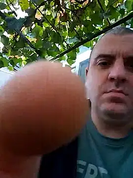 Snapshot of LSD669 chatting on 09/30/25, 03:40 LSD669 online show from 09/30/25, 03:40