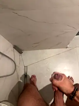 cagoulegrosse online show from 12/13/25, 08:37