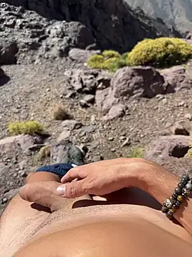 cagoulegrosse online show from 10/12/25, 09:54