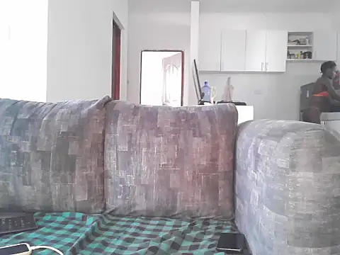 Snapshot of petiteebony_81 chatting on 09/27/25, 04:07 petiteebony 81 online show from 09/27/25, 04:07