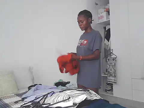 petiteebony 81 online show from 10/24/25, 05:06