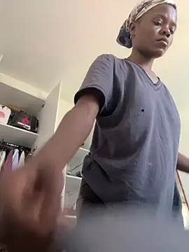 petiteebony 81 online show from 02/10/26, 10:36