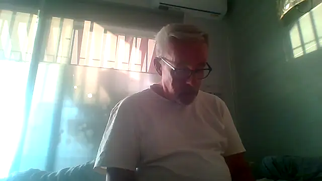 tuggy59 online show from 11/01/25, 07:13