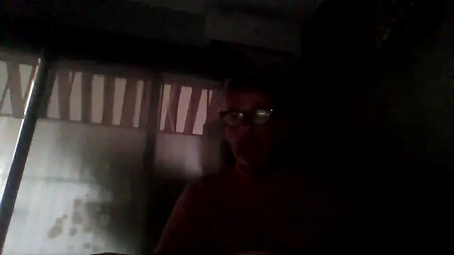 tuggy59 online show from 11/19/25, 06:46