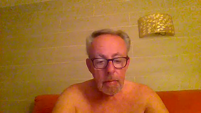 tuggy59 online show from 05/23/26, 04:33