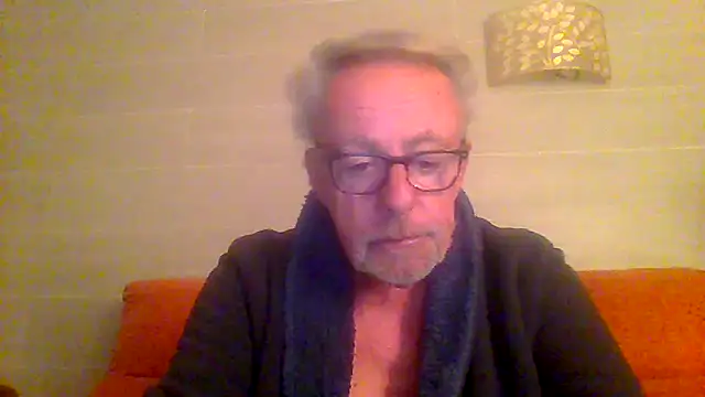 tuggy59 online show from 03/19/26, 05:18