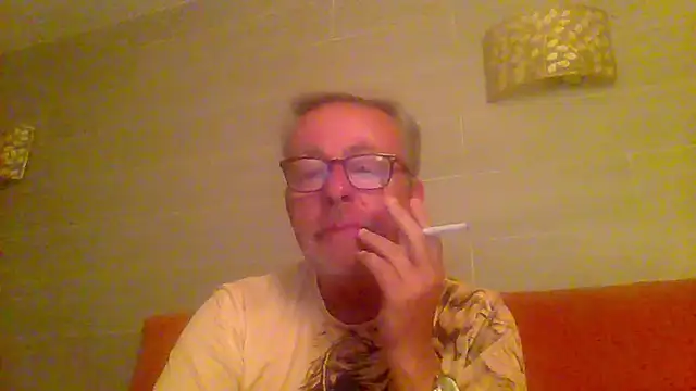 tuggy59 online show from 04/22/26, 04:19