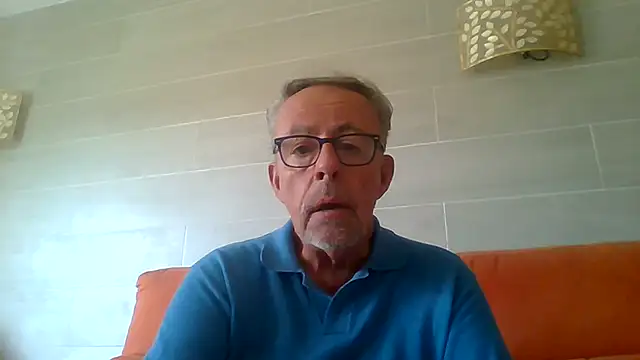 Snapshot of tuggy59 chatting on 07/08/26, 07:42 tuggy59 online show from 07/08/26, 07:42