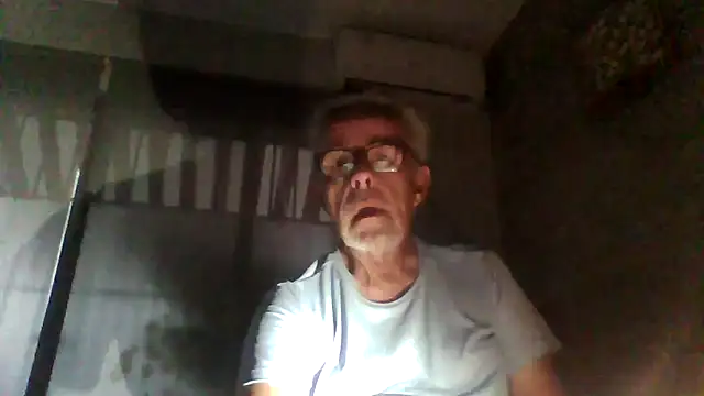 tuggy59 online show from 11/16/25, 06:40