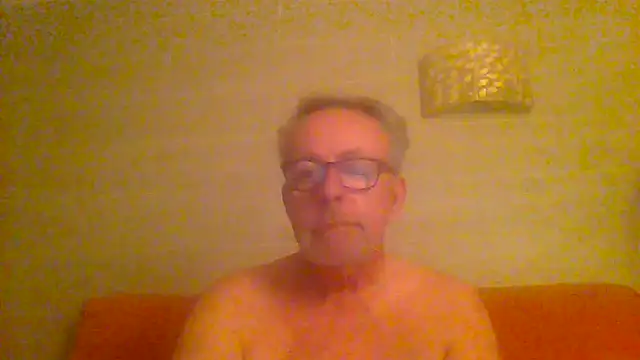 tuggy59 online show from 05/21/26, 04:10