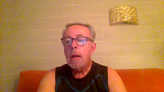 Snapshot of tuggy59 chatting on 07/16/26, 05:04 tuggy59 online show from 07/16/26, 05:04