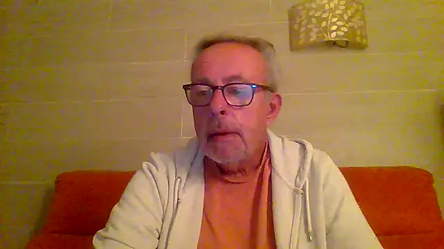 tuggy59 online show from 01/13/26, 06:06