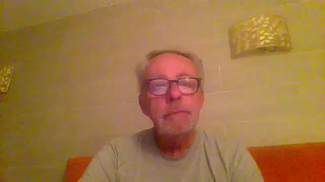 tuggy59 online show from 04/13/26, 04:27