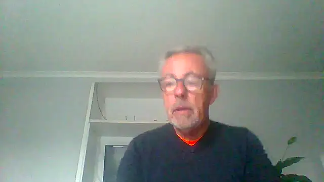 tuggy59 online show from 09/17/25, 04:58
