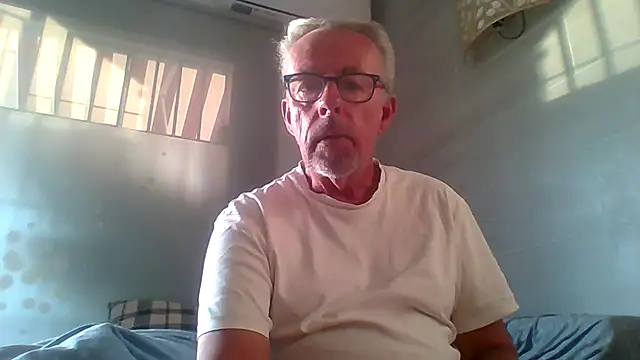 tuggy59 online show from 11/09/25, 07:23