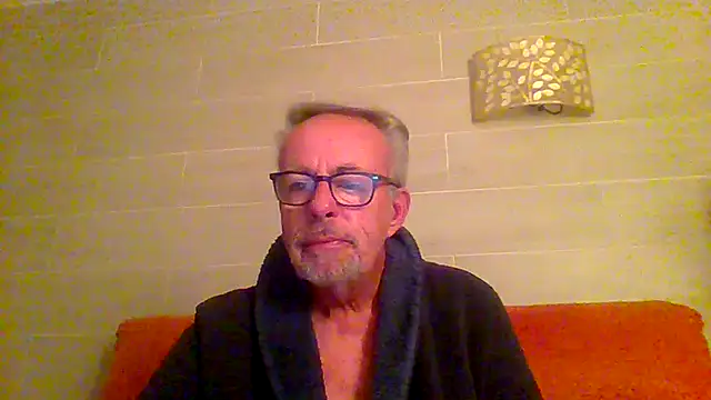 tuggy59 online show from 12/15/25, 04:29