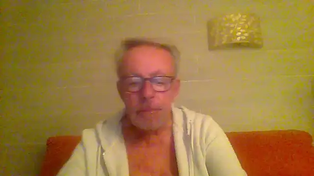 tuggy59 online show from 03/15/26, 04:52