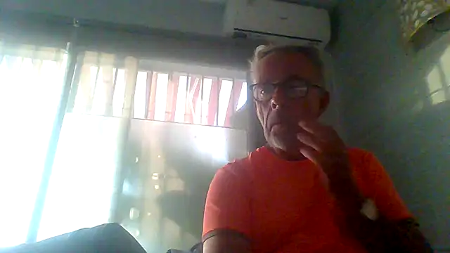 tuggy59 online show from 10/29/25, 07:18