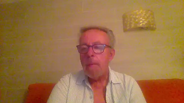 tuggy59 online show from 04/19/26, 04:46